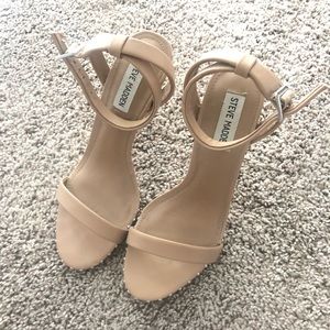 steve madden piercing sandal